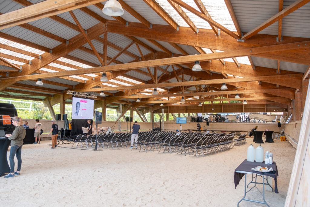 Le manège conférence