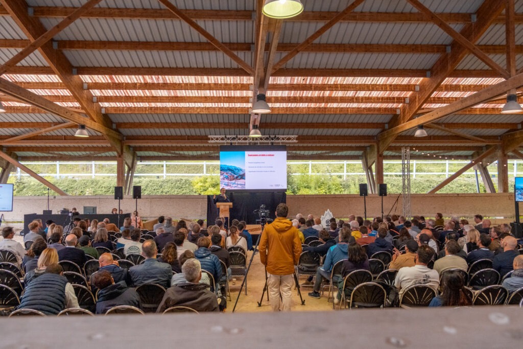 Le manège conférence